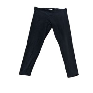 Black leggings